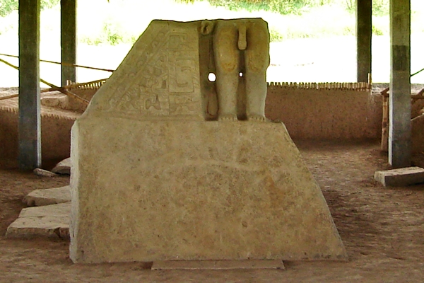 File:Monumento 22, Tamtoc, Tamuin, S.L.P..jpg