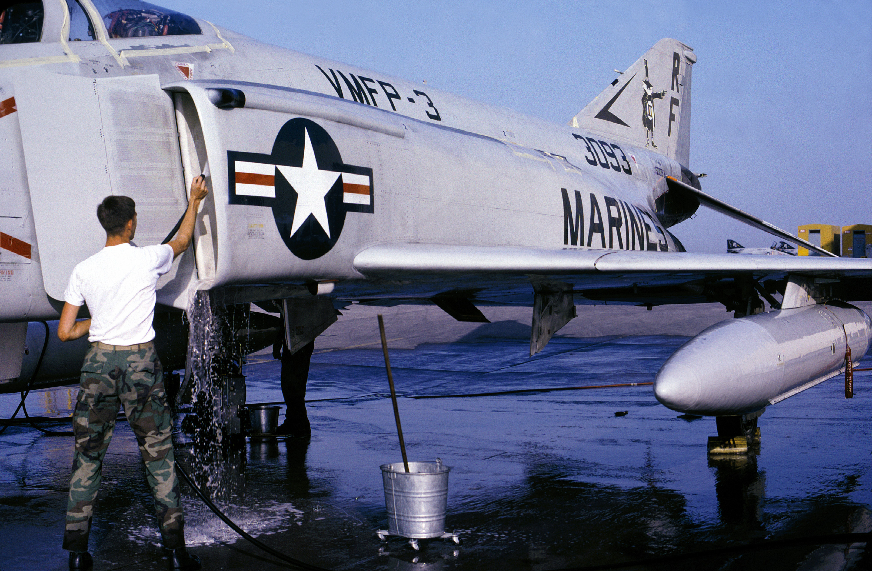 RF-4B_being_washed_MCAS_El_Toro_1982.jpeg