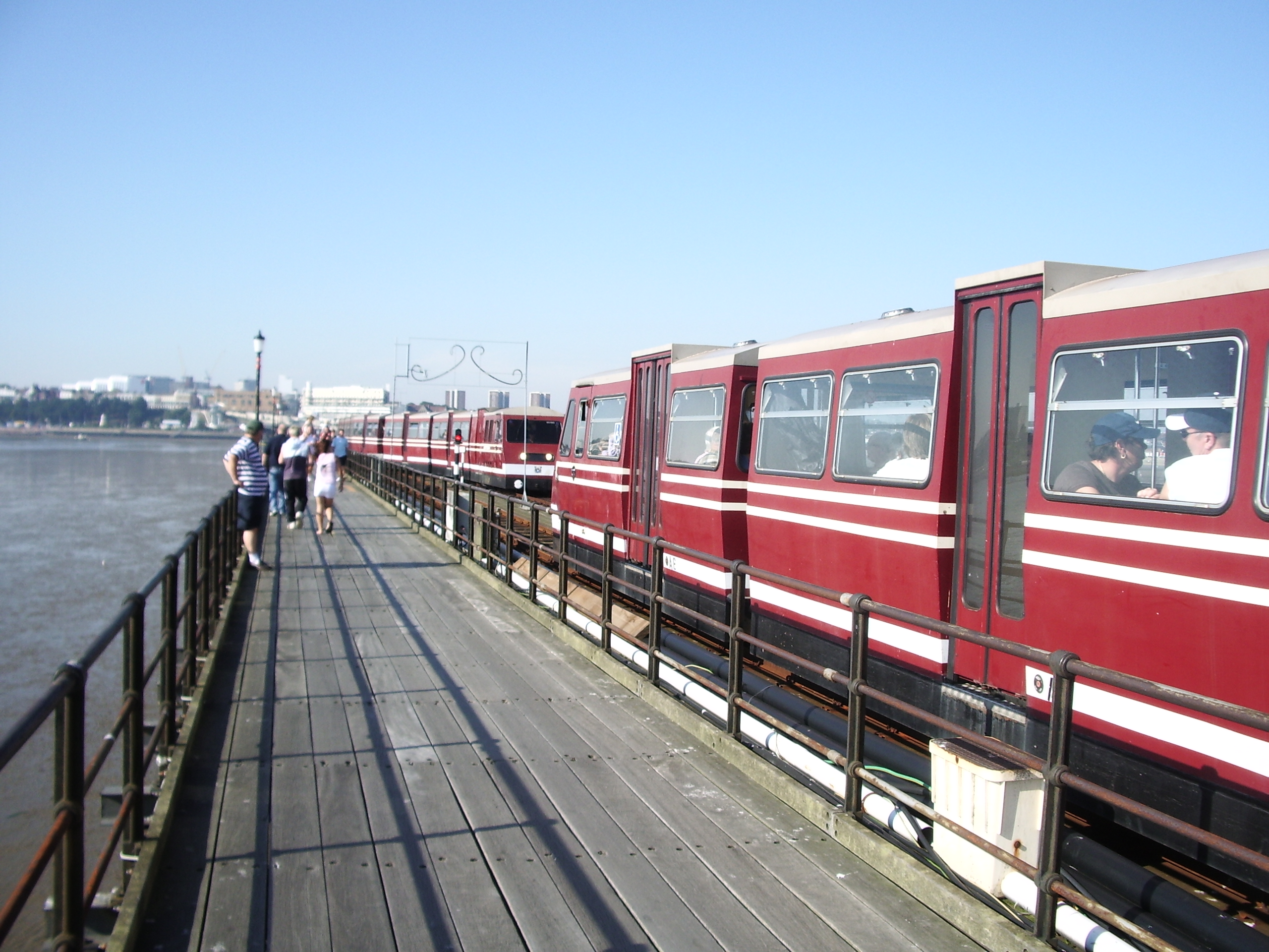 southend pier trains