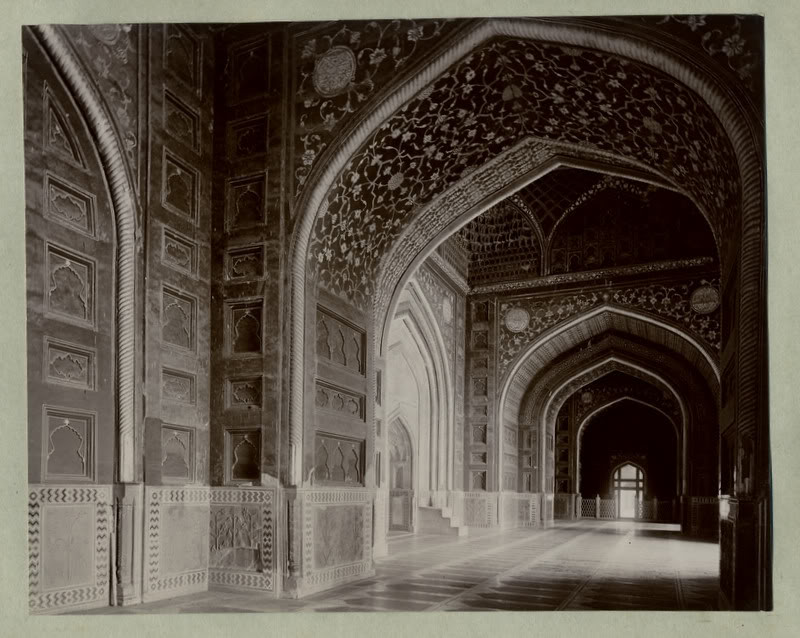   Description Jama Masjid interior 1900 01.jpg