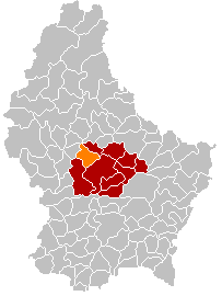 Kommunens läge i Luxemburg (markerad i orange), med kantonen Mersch färgad i rött