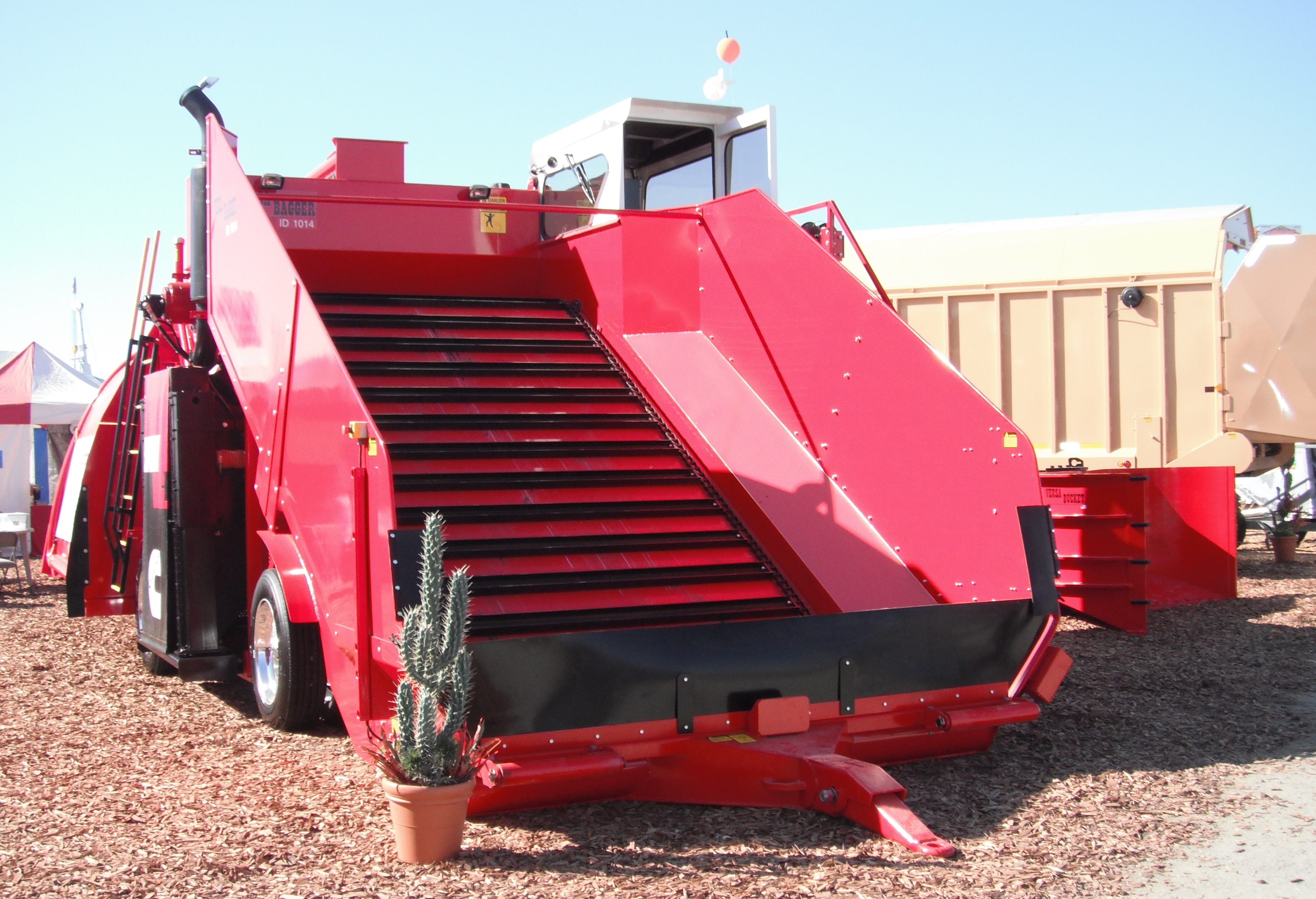 Bagger Machine