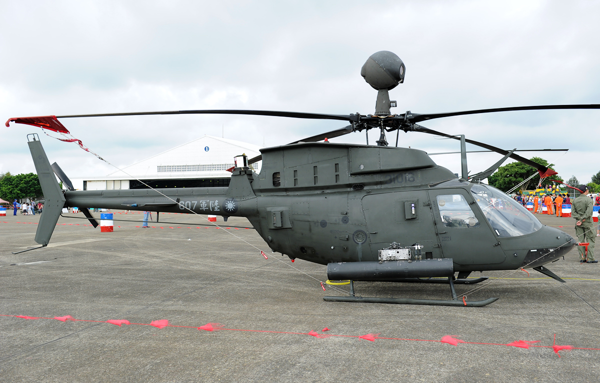 http://upload.wikimedia.org/wikipedia/commons/4/4e/Republic_of_China_Army_Bell_OH-58D_Kiowa_Warrior_(406)_Aoki-1.jpg