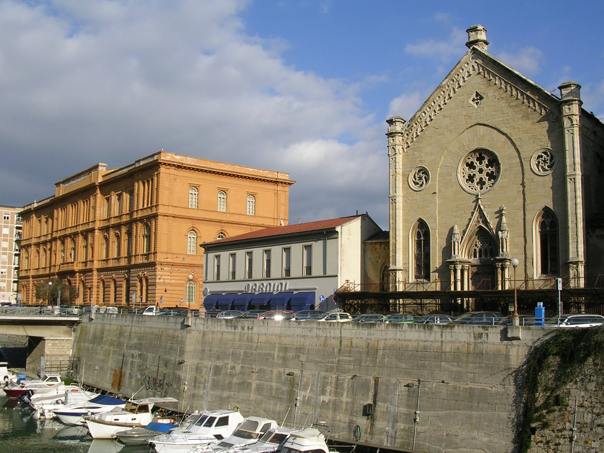 Livorno_Fosso_Reale_crollato.JPG