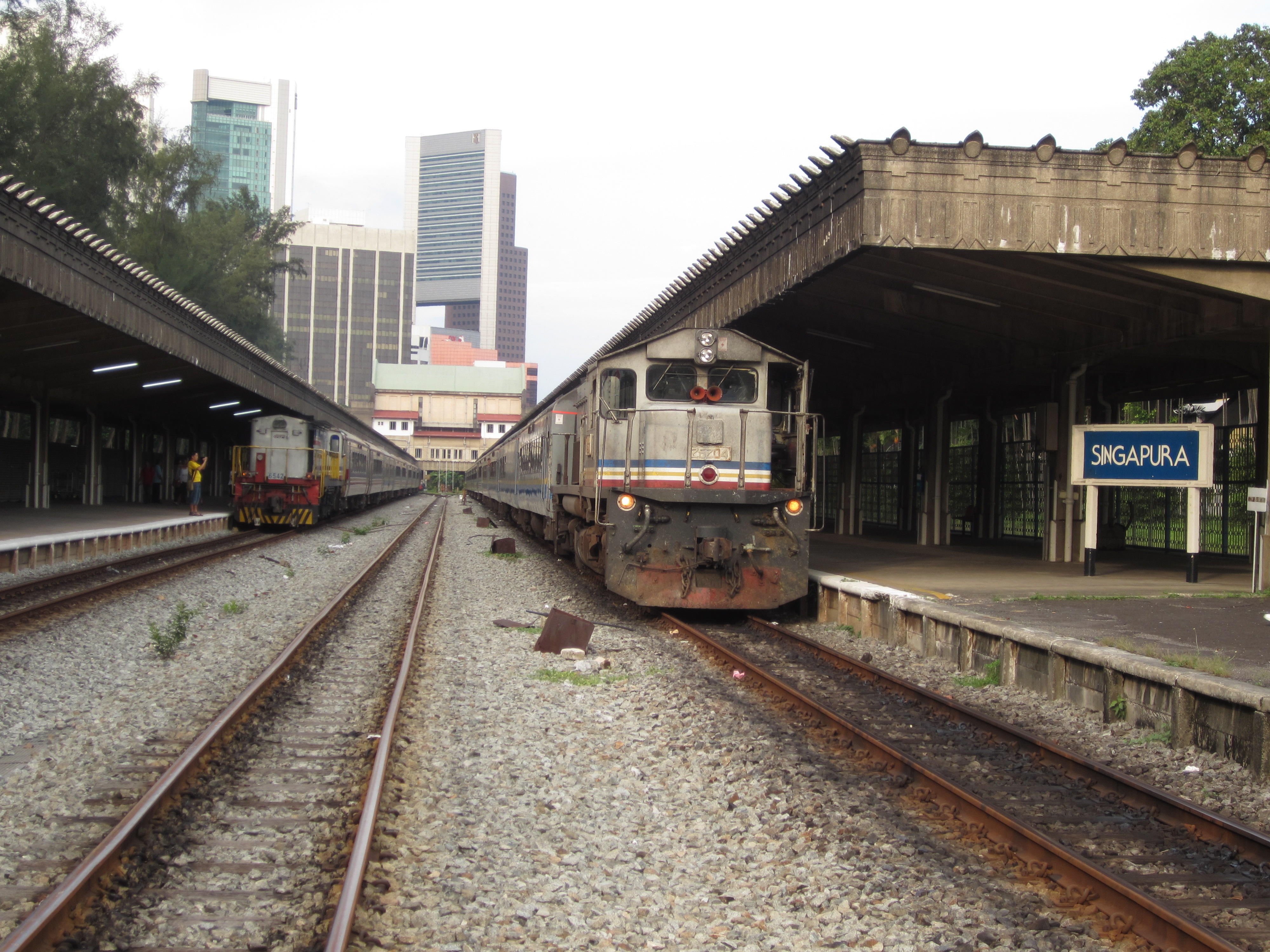 File:Tanjong Pagar Railway Station Singapore - showing Singapura.