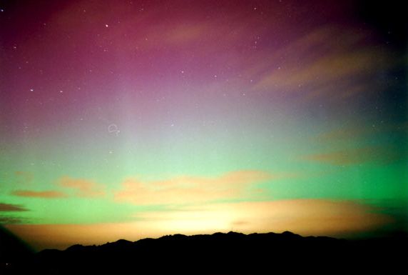Aurora austral sobre las Nueva Zelanda