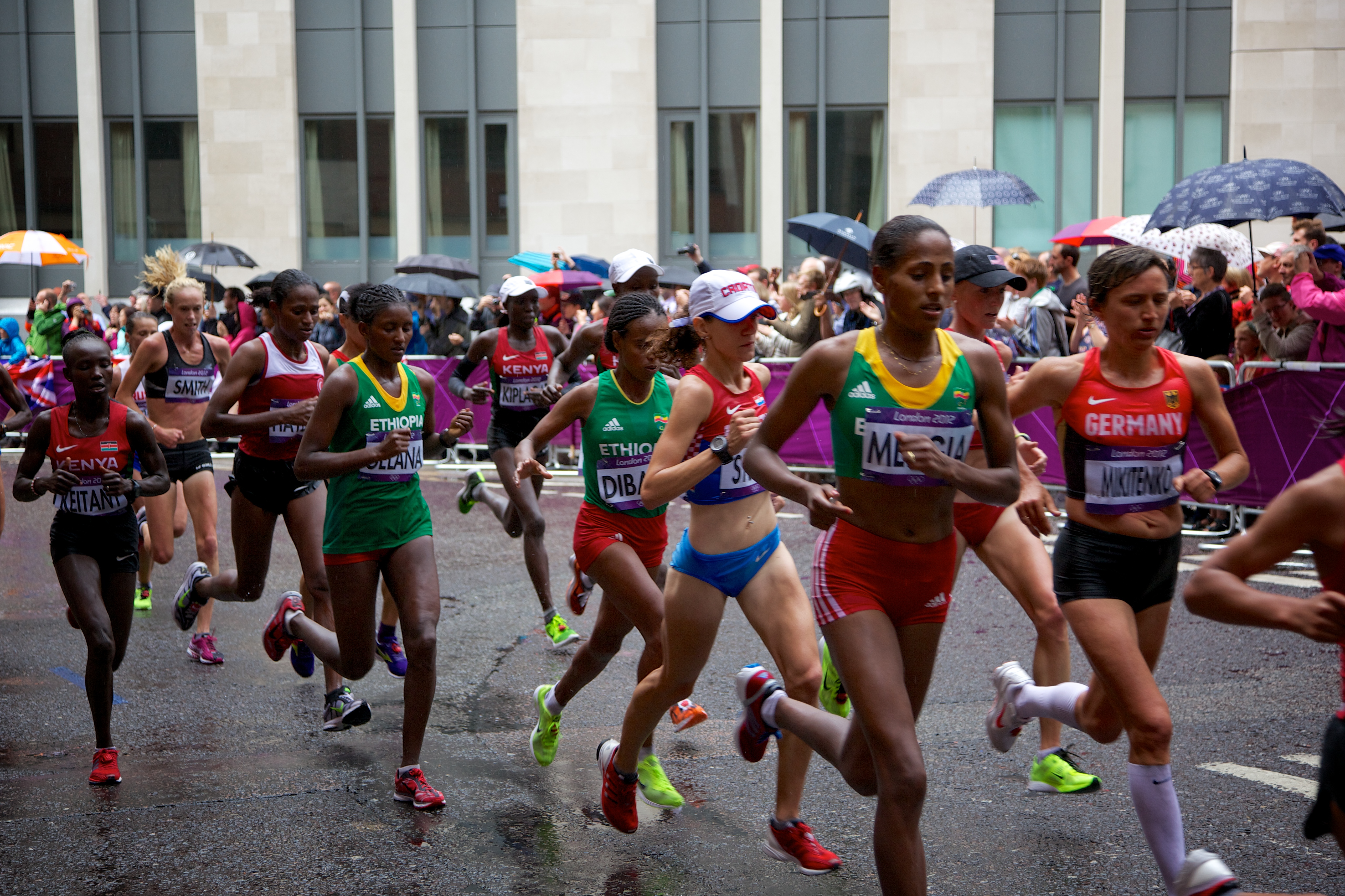 FileWomen's Marathon London 2012 006.jpg Wikimedia Commons