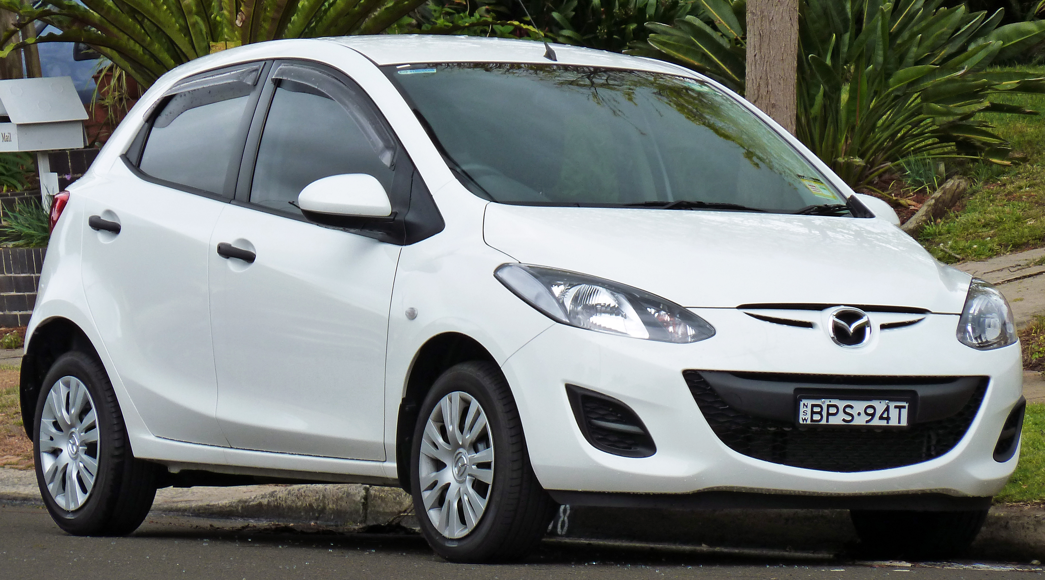 mazda2 5 door