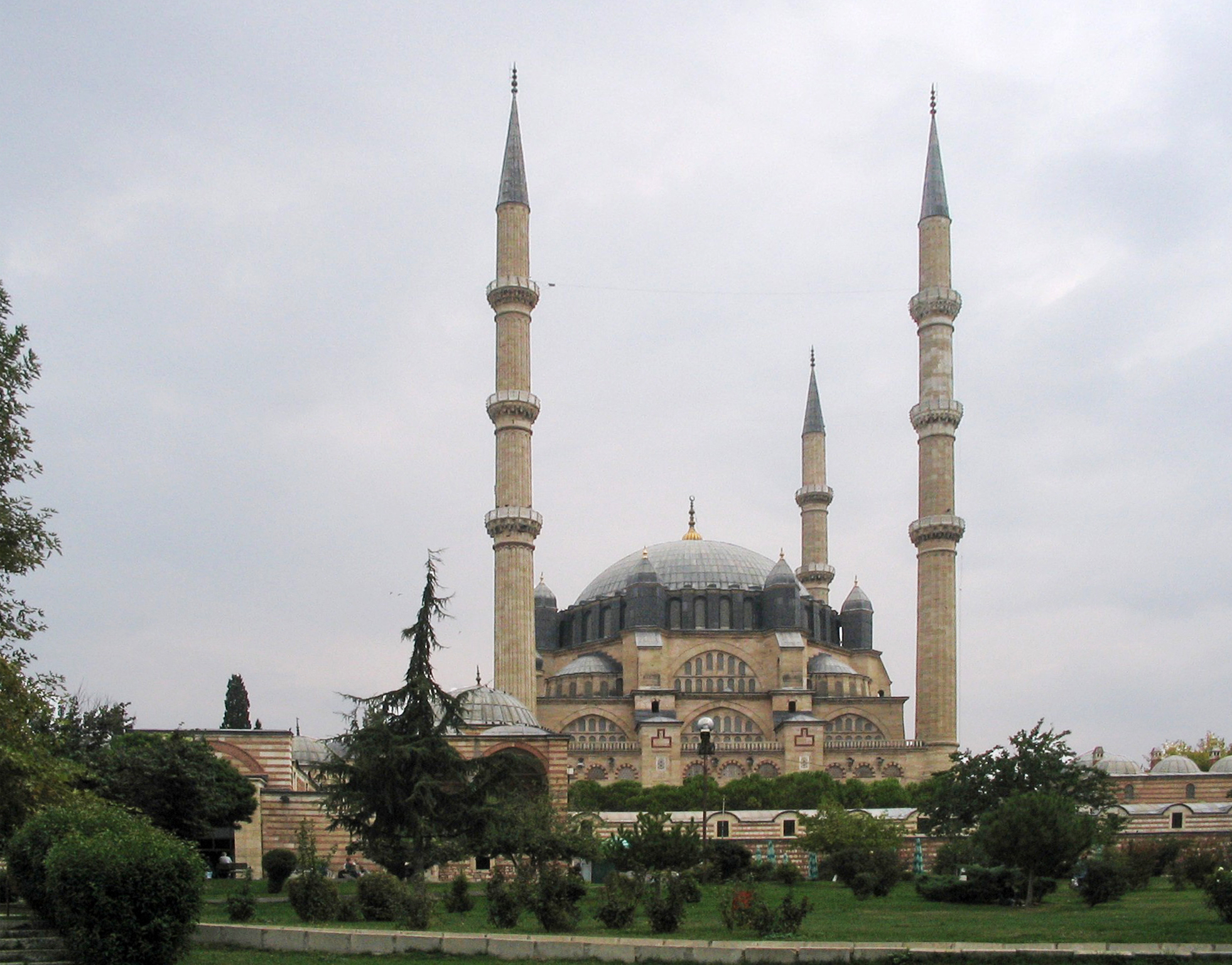 Edirne Edirne_mosque_outside