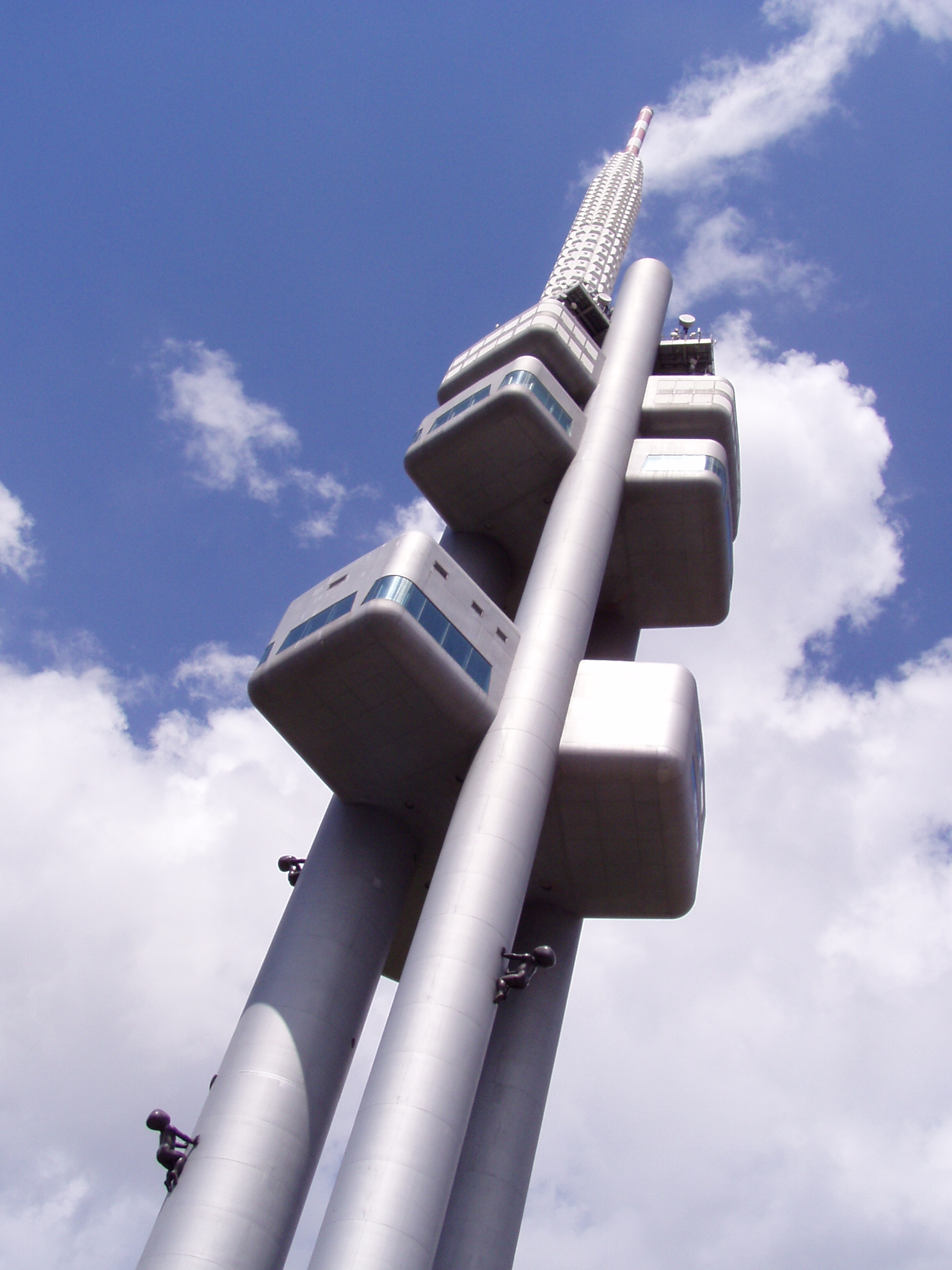 Zizkov_tower_%281%29.JPG