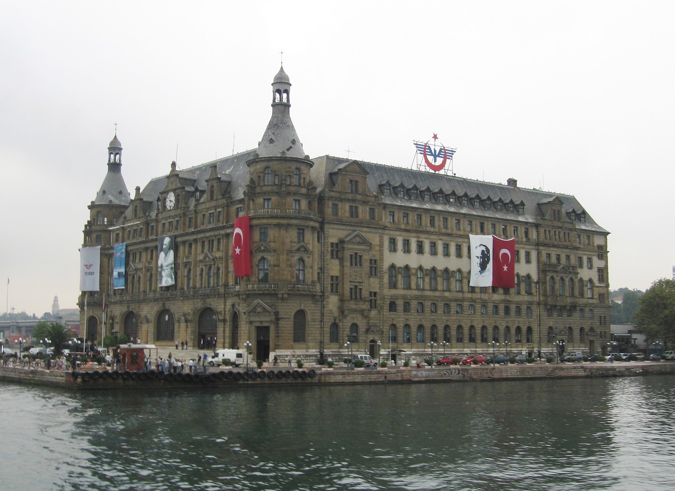 File:Haydarpasha train station istanbul.jpg - Wikipedia