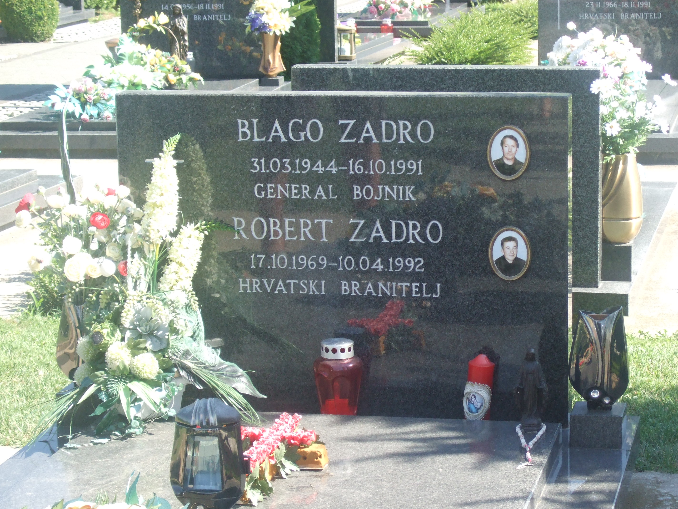 File:Robert and BLAGO Zadro grave.jpg - Wikipedia, the free ...