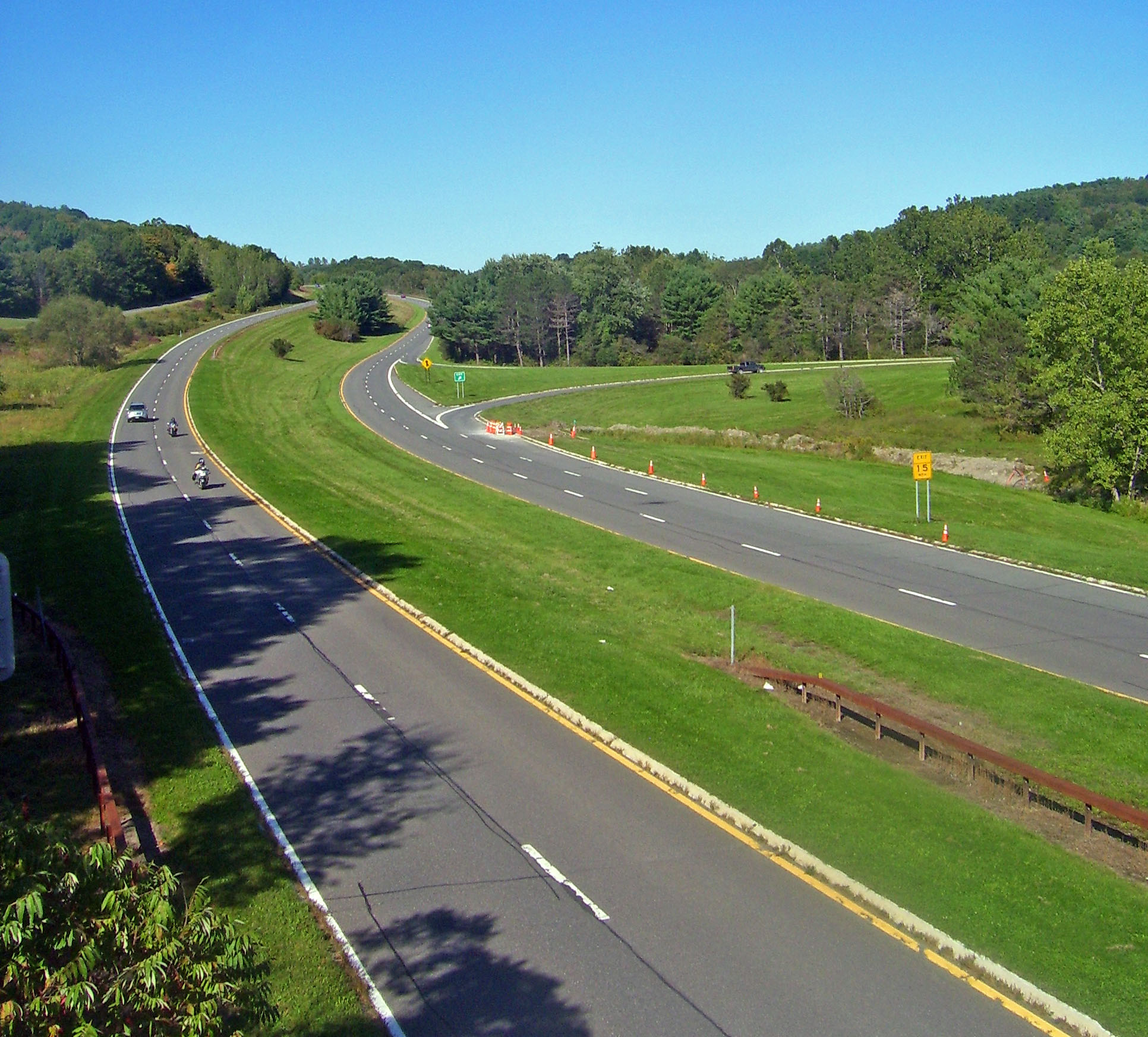 FileTaconic State Parkway from NY 217 in Ghent, NY.jpg Wikimedia Commons