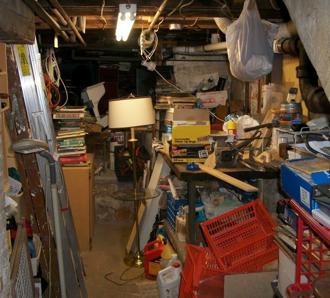 File:Clutter in basement.jpg
