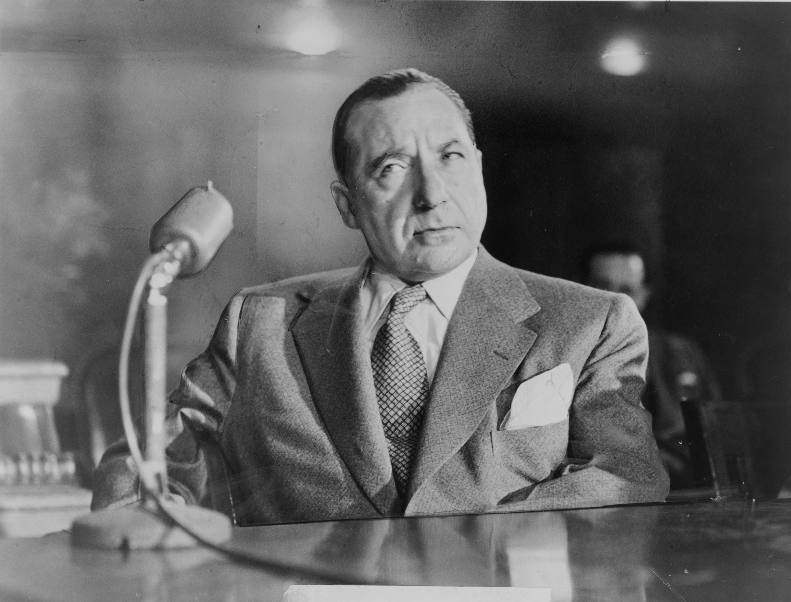 Frank Costello, American mobster, testifying b...