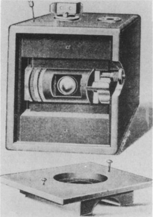 File:Cutaway front view of first Kodak camera.jpg