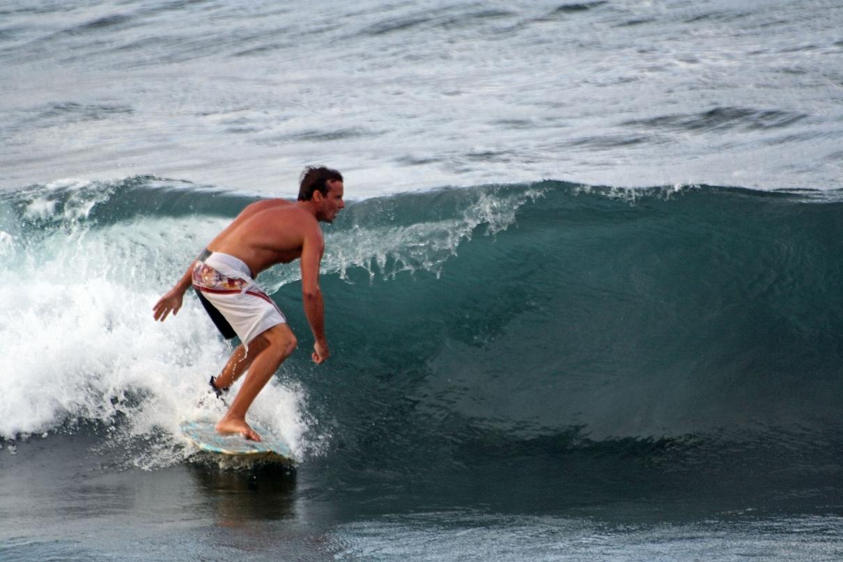 JE VEUX ... CETTE PHOTO - Page 4 Surfeur_-_Le_Moule,_Guadeloupe