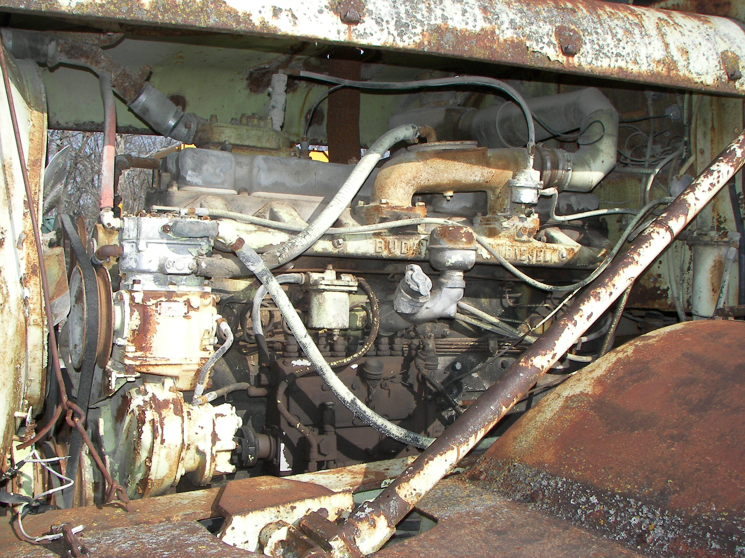 File:Buda 8cylinder diesel 001.jpg  Wikipedia, the free encyclopedia