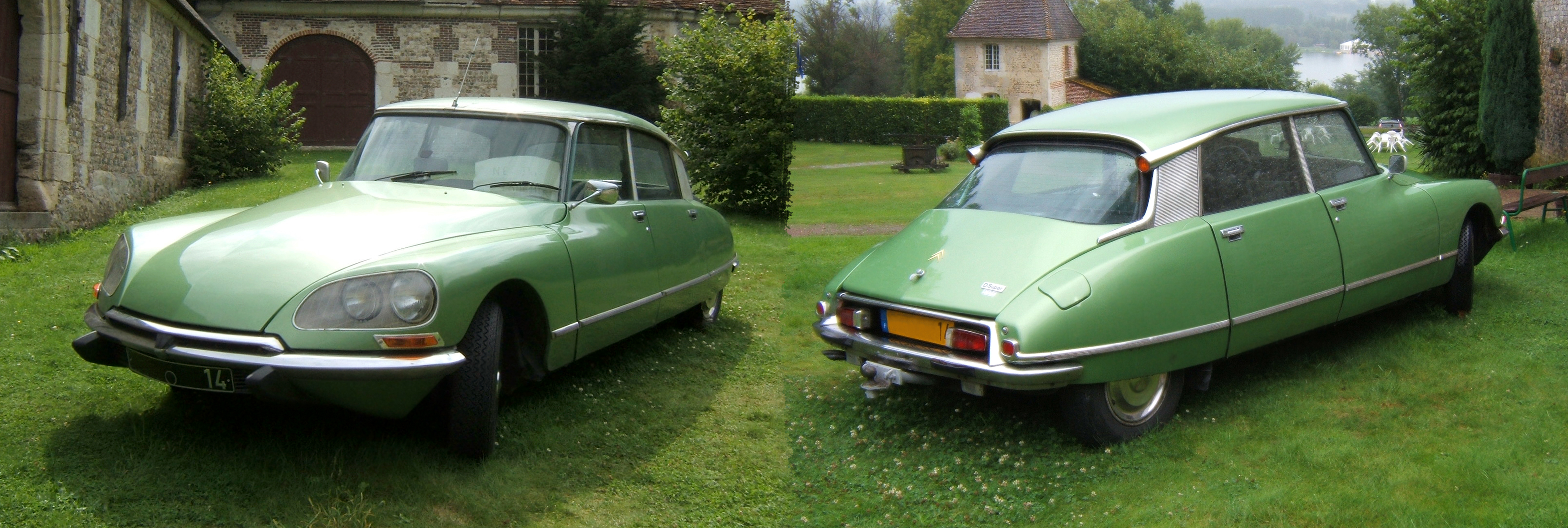 http://upload.wikimedia.org/wikipedia/commons/6/60/Citroen-DS-Super-Musee-Pont-LEveque.jpg