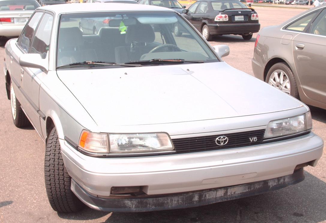 File:1991 Toyota Camry V6.jpg - Wikimedia Commons