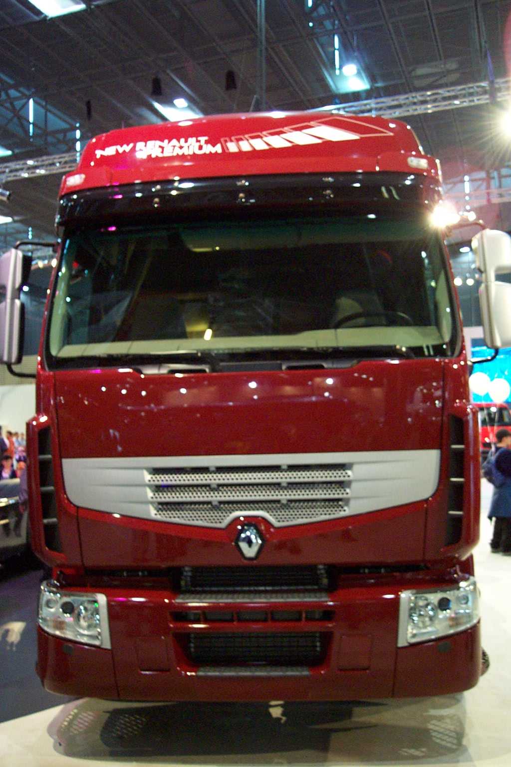 renault premium trucks