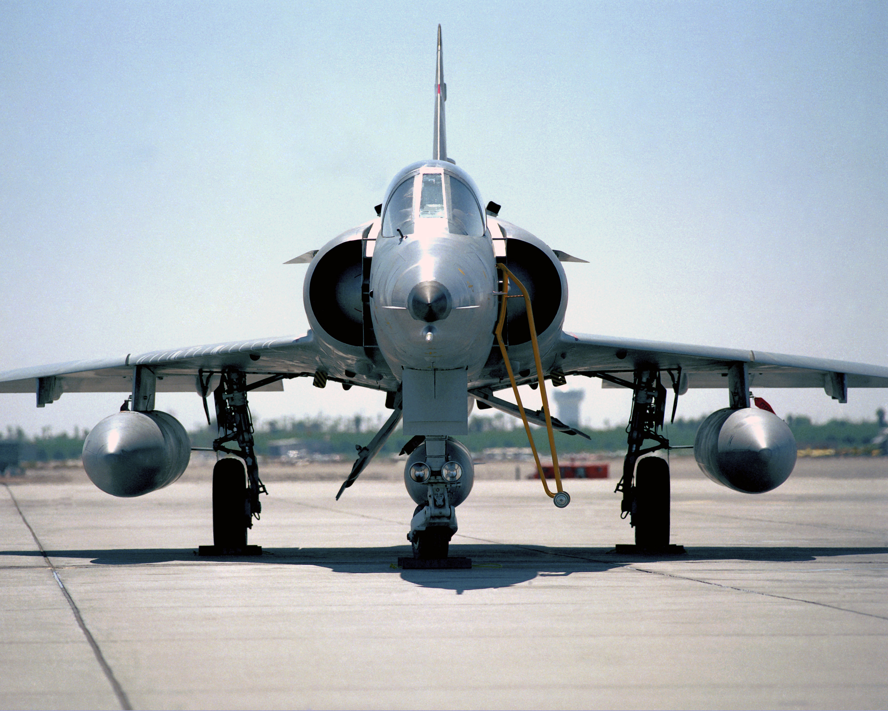 http://upload.wikimedia.org/wikipedia/commons/6/65/F-21A_Kfir_at_MARINE_CORPS_AIR_STATION,_YUMA.JPEG