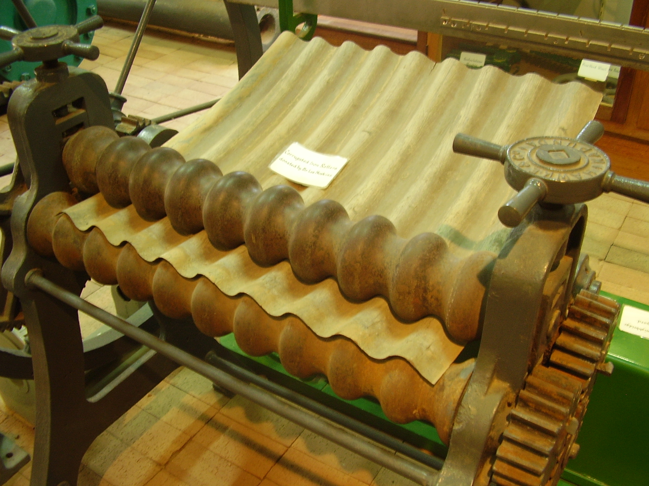 File:Corrugated iron manual roller.JPG - Wikipedia, the free ...