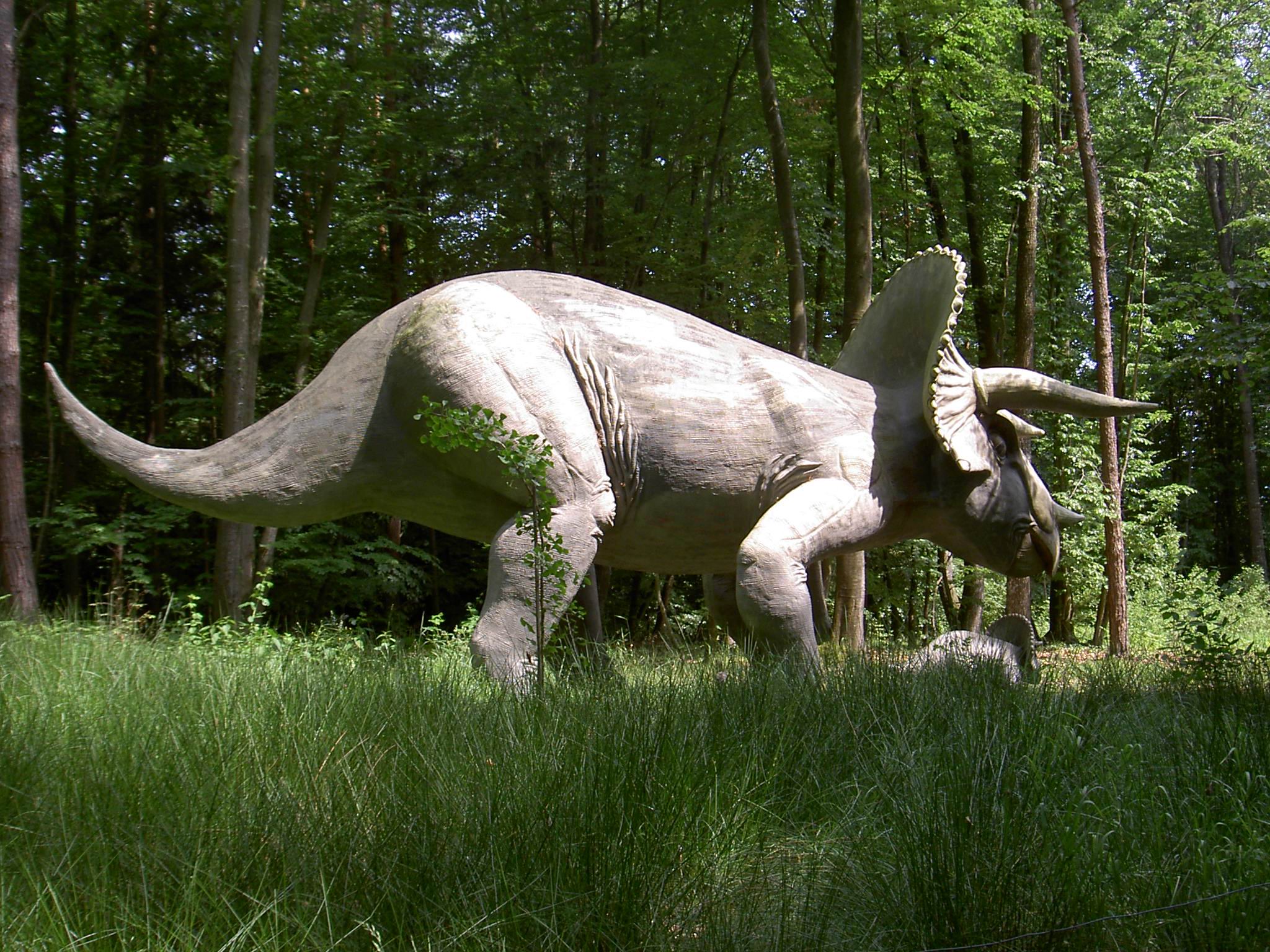 TriceratopsStyrassicPark.jpg