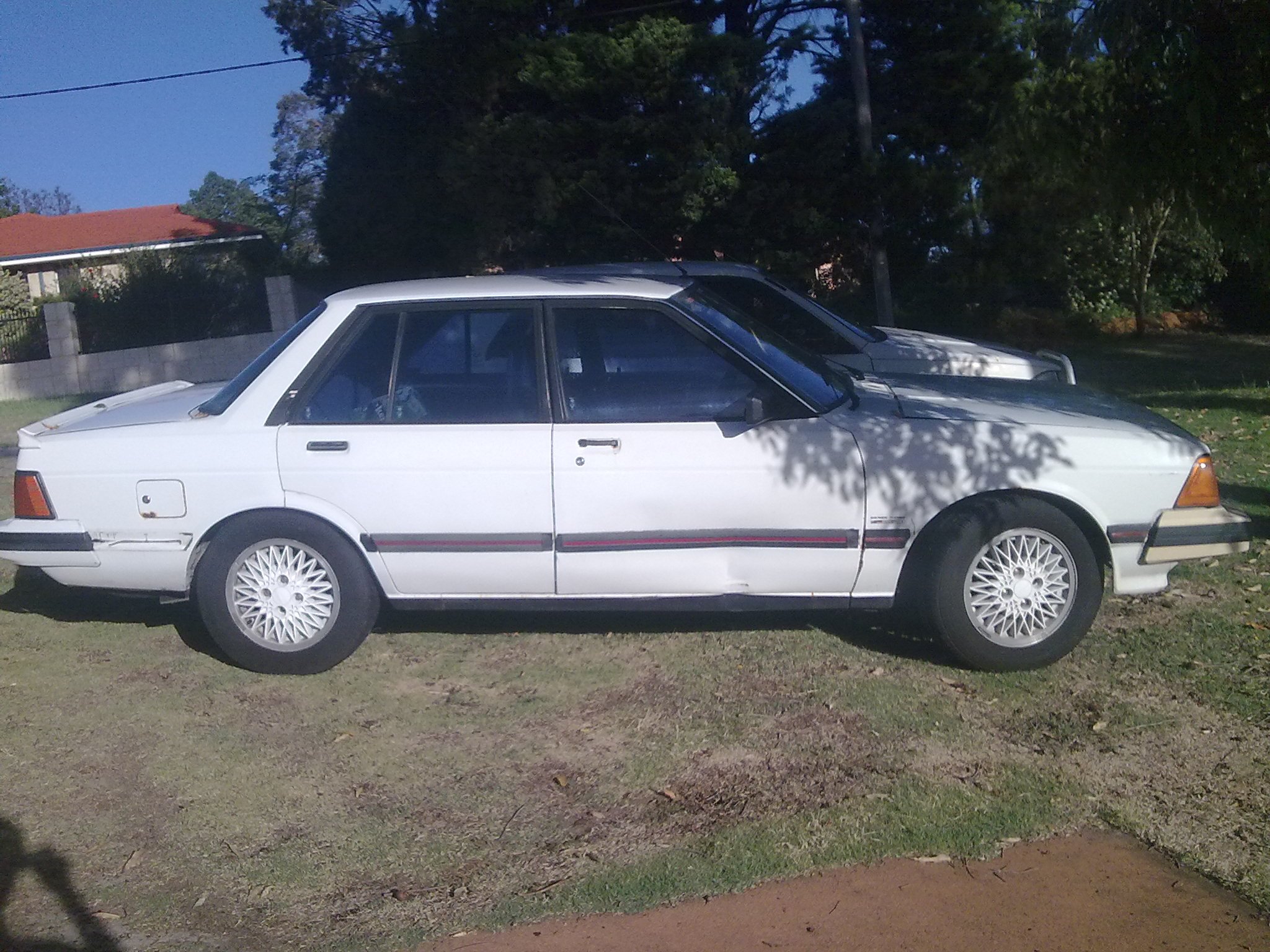 nissan bluebird 910