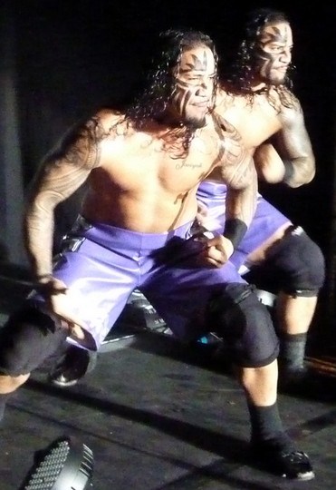 The_Usos_in_Minehead.jpg