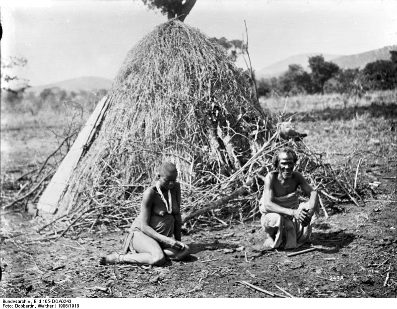 Bundesarchiv Bild 105-DOA0243, Deutsch-Ostafrika, Einheimische aus Urambi