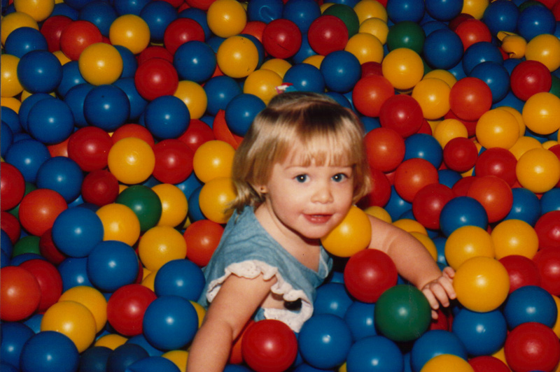 Baby_in_ball_pit.jpg