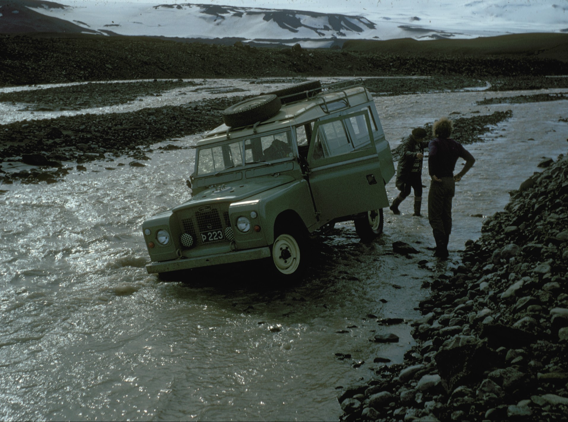 Image:Iceland car stuck in river 1972