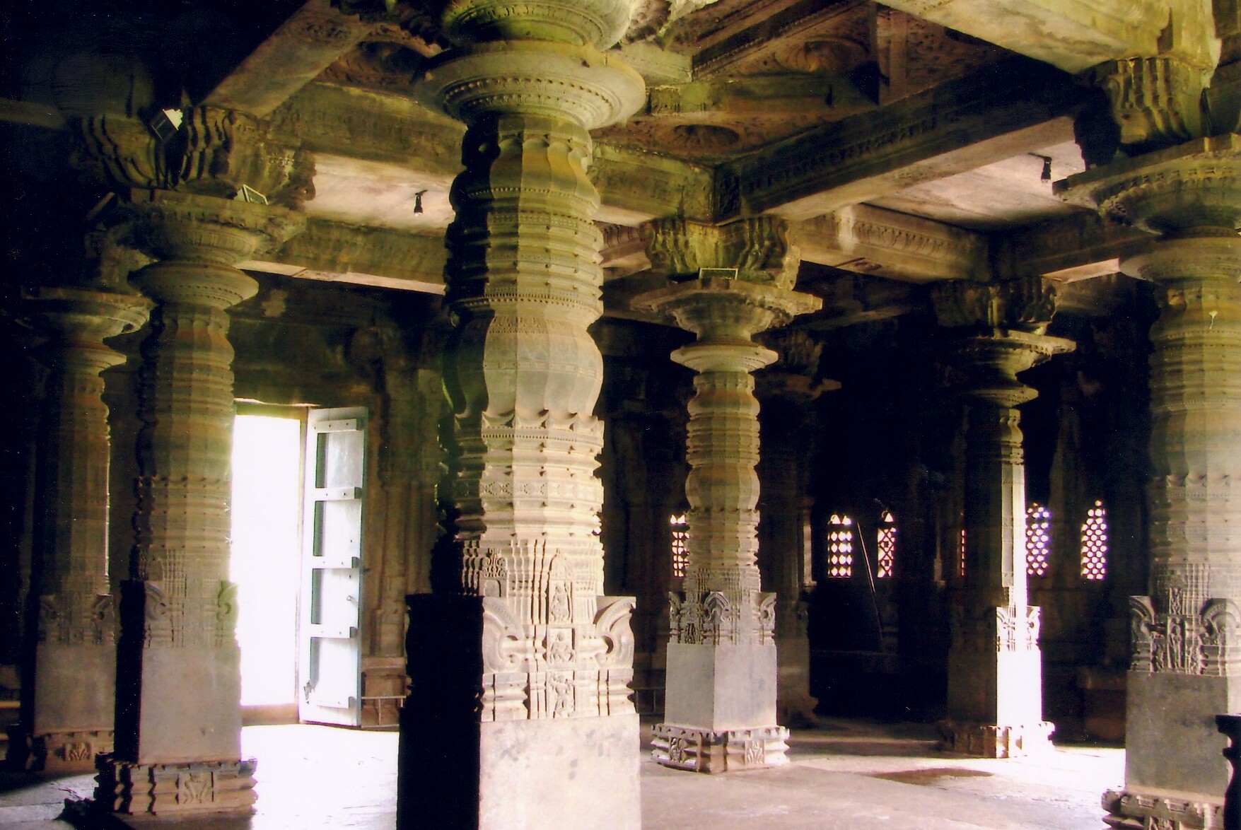 Hall Of Pillars