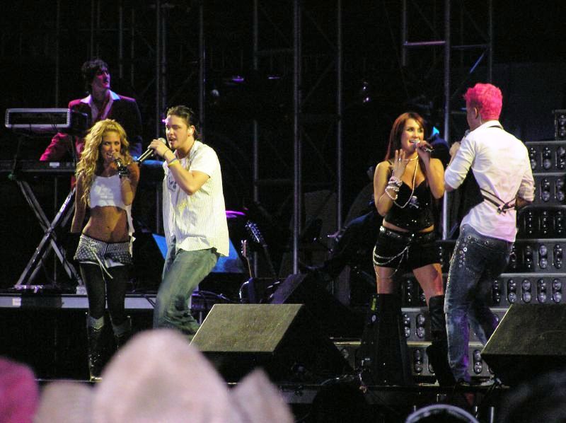 RBD na koncertima RBD_2,_Los_%C3%81ngeles,_2006