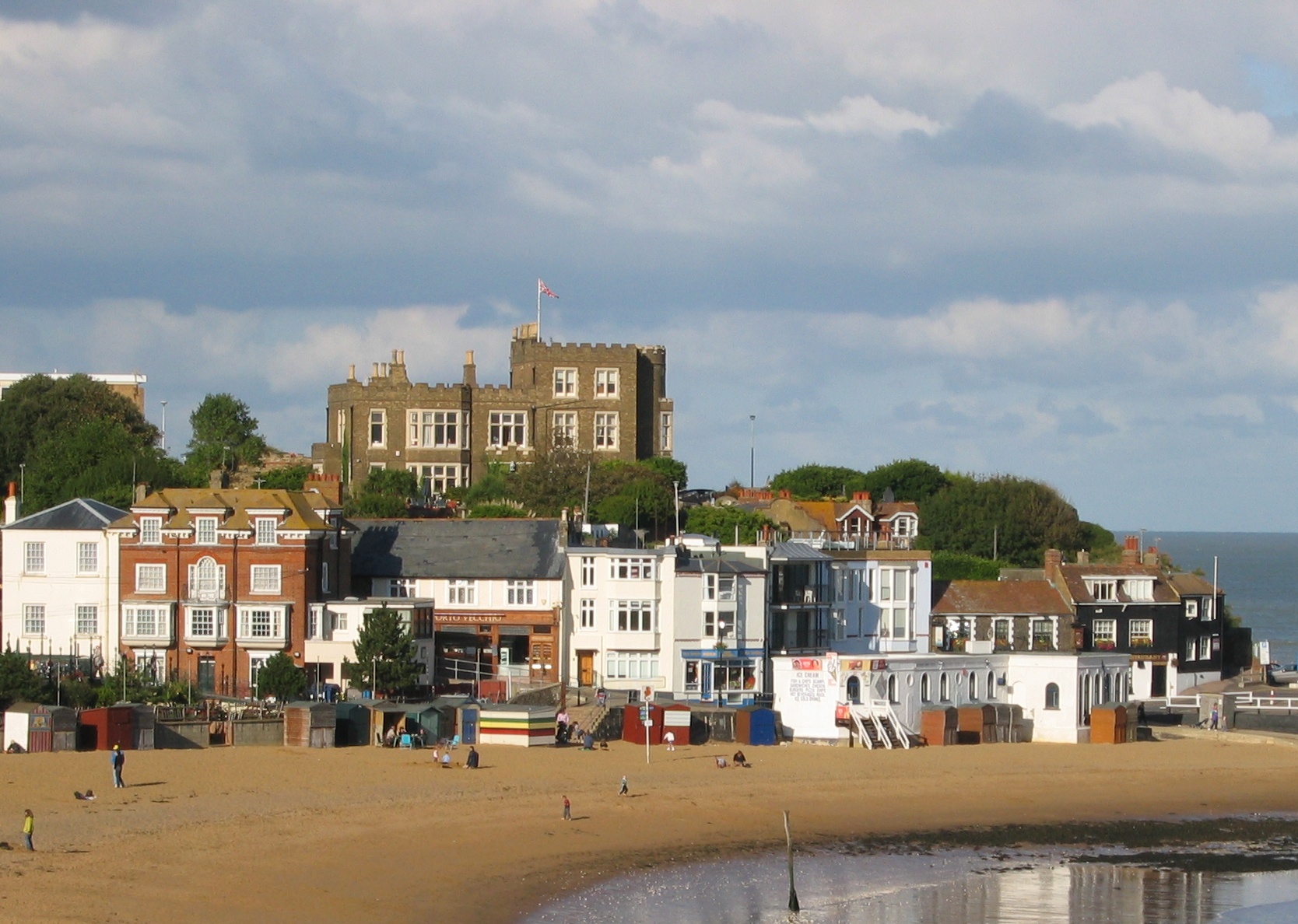 external image Bleak-house-broadstairs.jpg