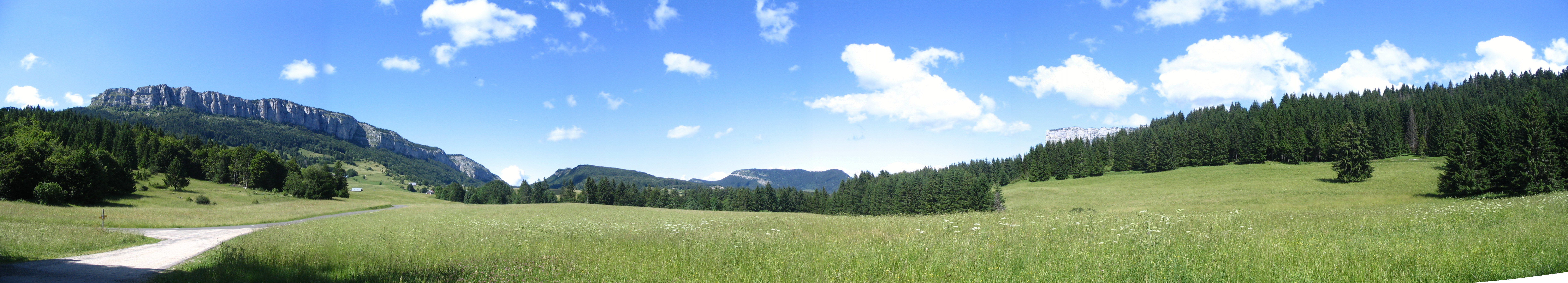 Description Col de la Cluse - vue panoramique.jpg