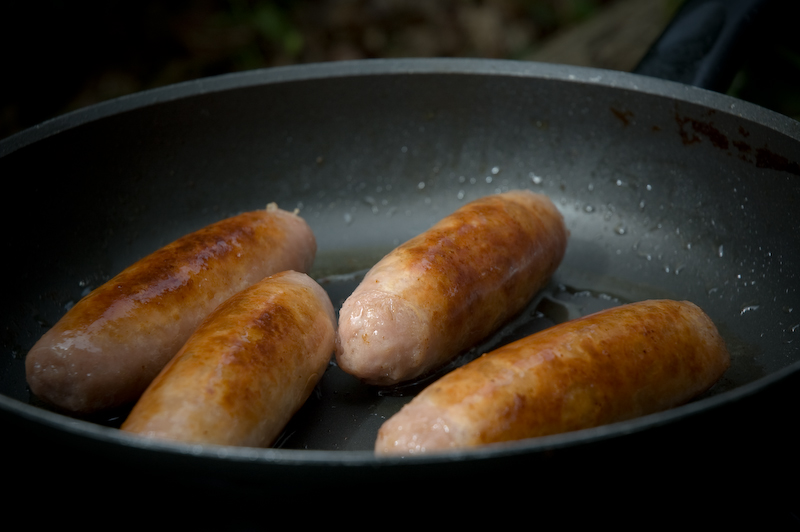 File:Pan frying sausages.jpg