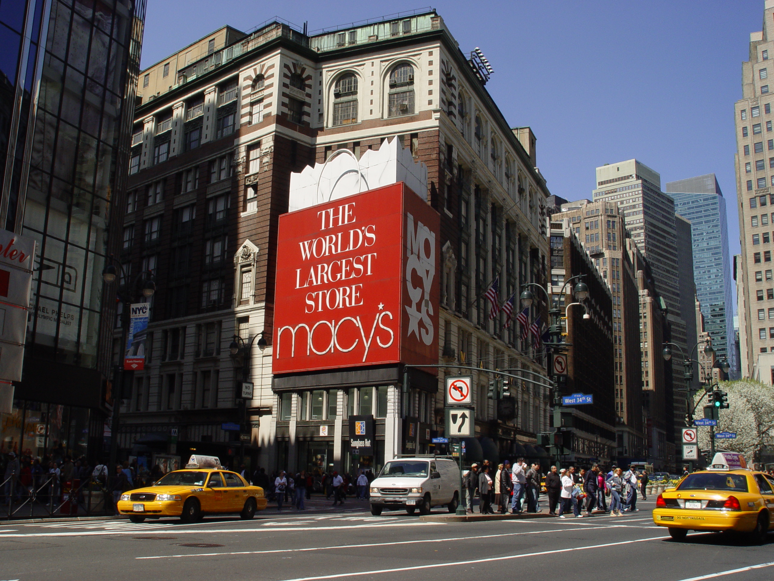 Macy's to shut down 100 stores, but it has an advantage ...