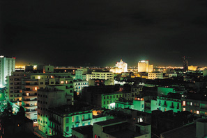 http://upload.wikimedia.org/wikipedia/commons/7/79/Tunis.png