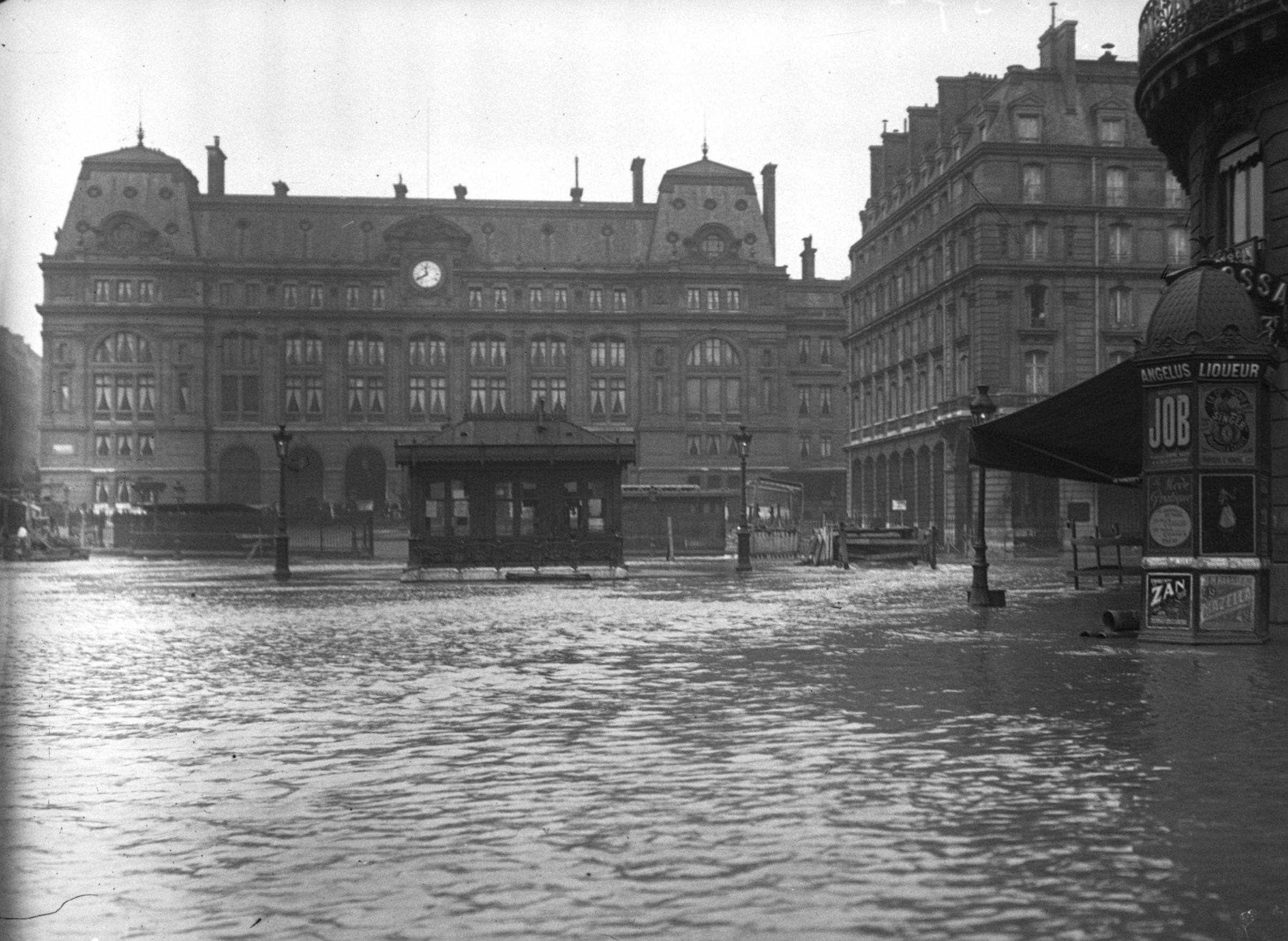 Paris 1910 Inondation gare Saint-Lazare