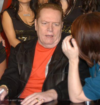 Larry_Flynt_2007%2C_close_crop.JPG