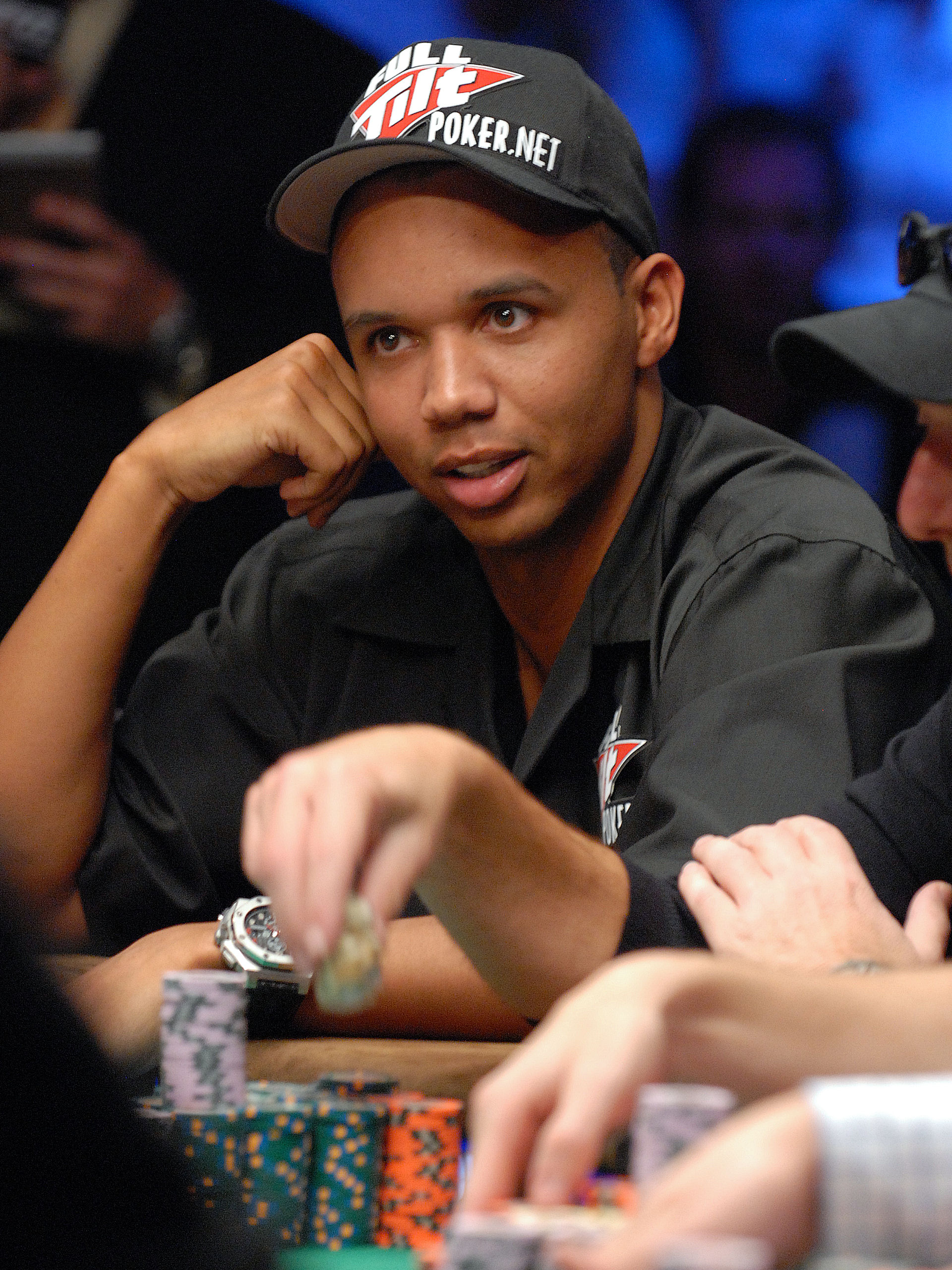 Den 48-år gammal 188 cm lång Phil Ivey i 2024