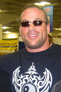 Rob_Van_Dam_at_WonderCon_2005.jpg