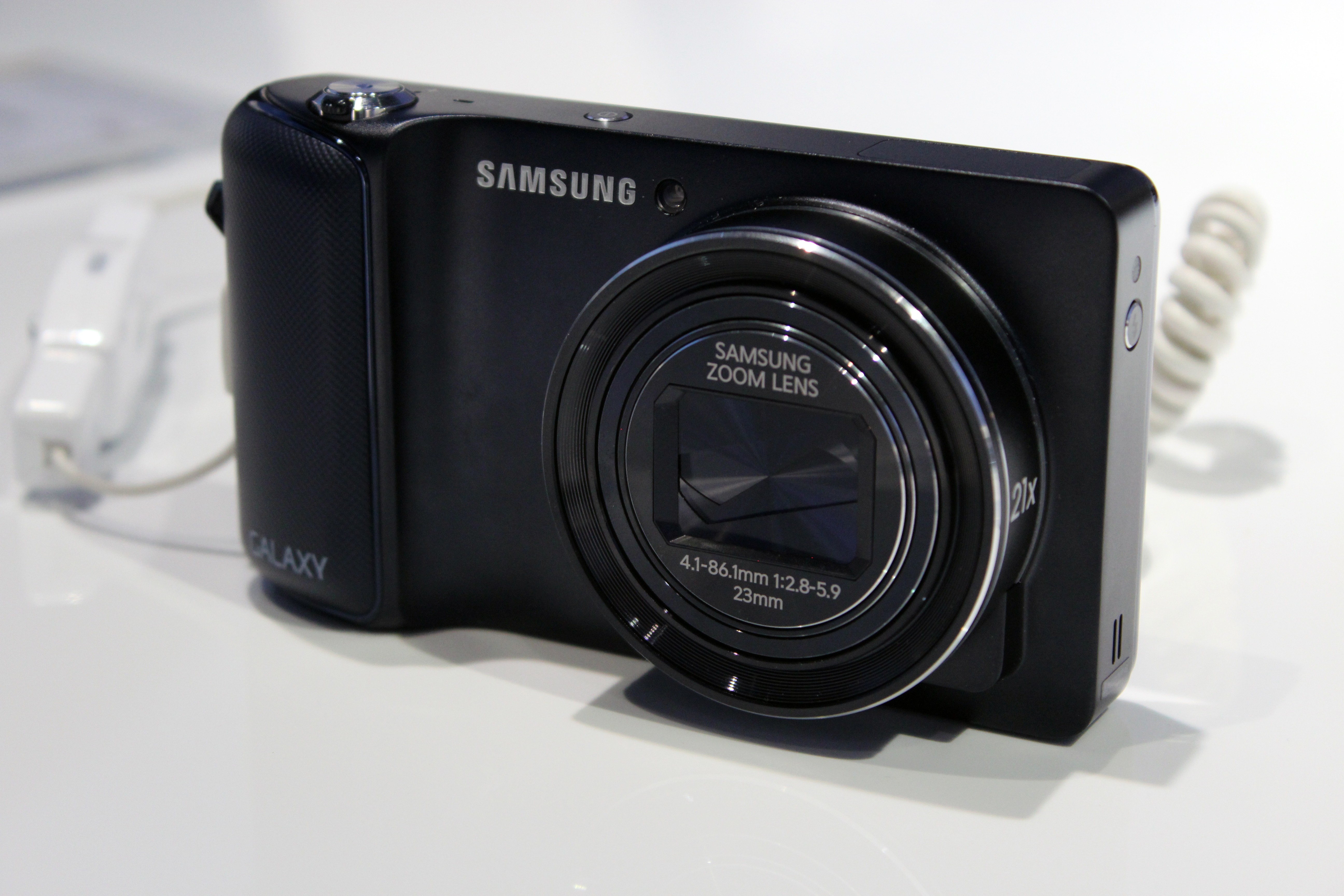 File:Samsung Galaxy Camera.jpg - Wikimedia Commons