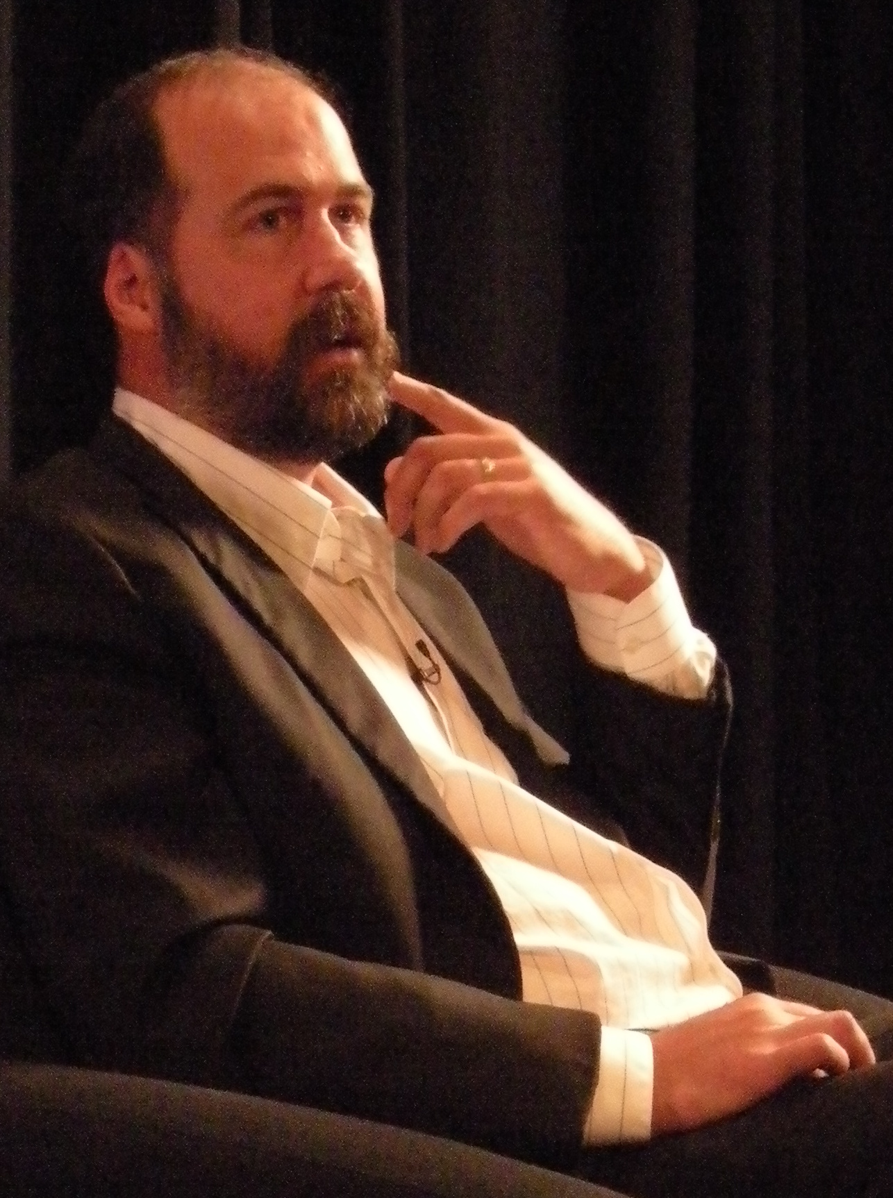 http://upload.wikimedia.org/wikipedia/commons/7/7d/Krist_Novoselic_15A.jpg