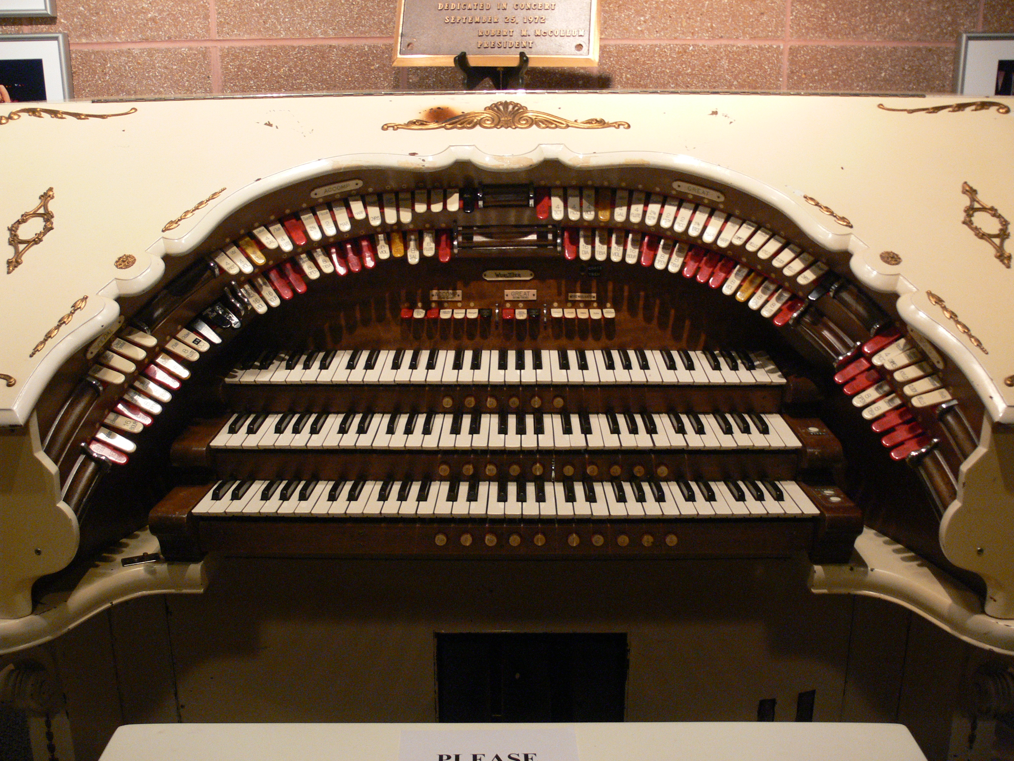 Casa_Manana_Mighty_Wurlitzer_2.jpg