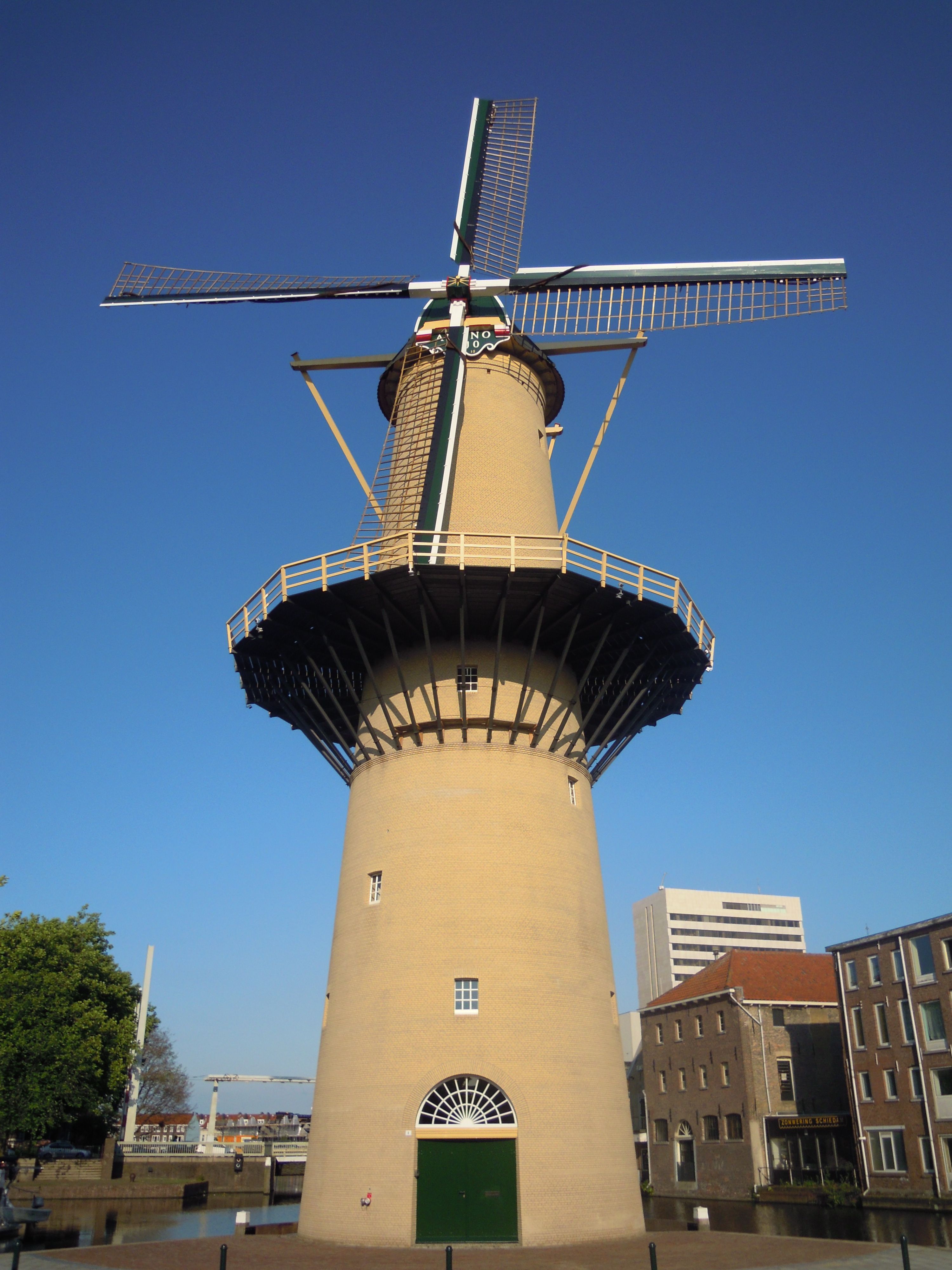 A windmill in Schiedam