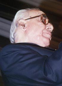 Ghulam Ishaq Khan (cropped).jpg