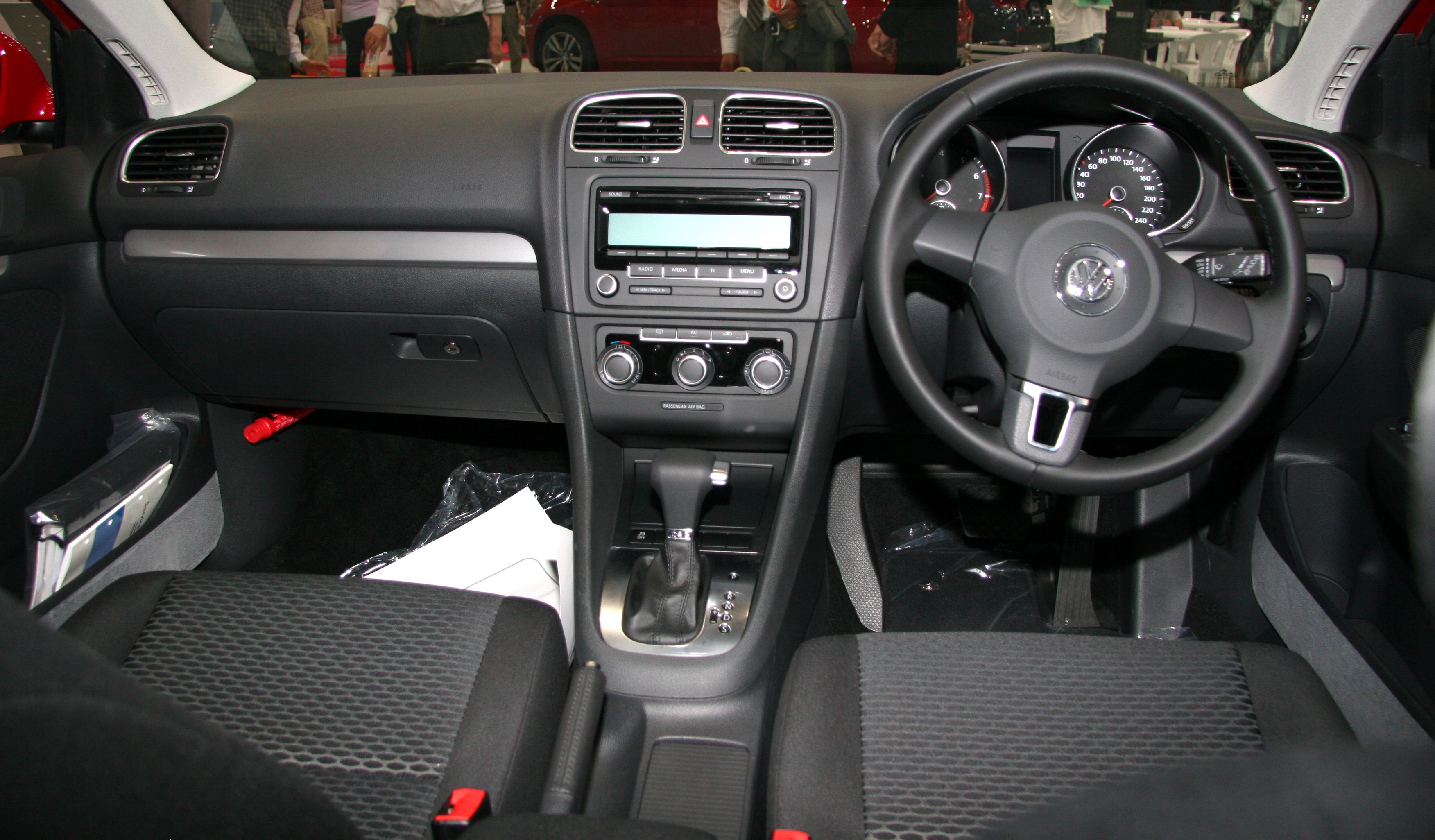 Test Drive Corner Volkswagen Golf 14 TSI